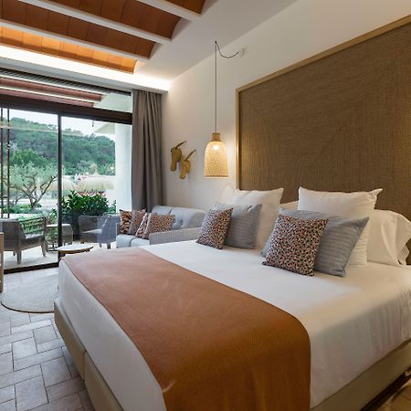 Cala San Miguel Ibiza Resort, Adults Only, Curio Collection By Hilton Port de Sant Miguel ภายนอก รูปภาพ Deluxe Room