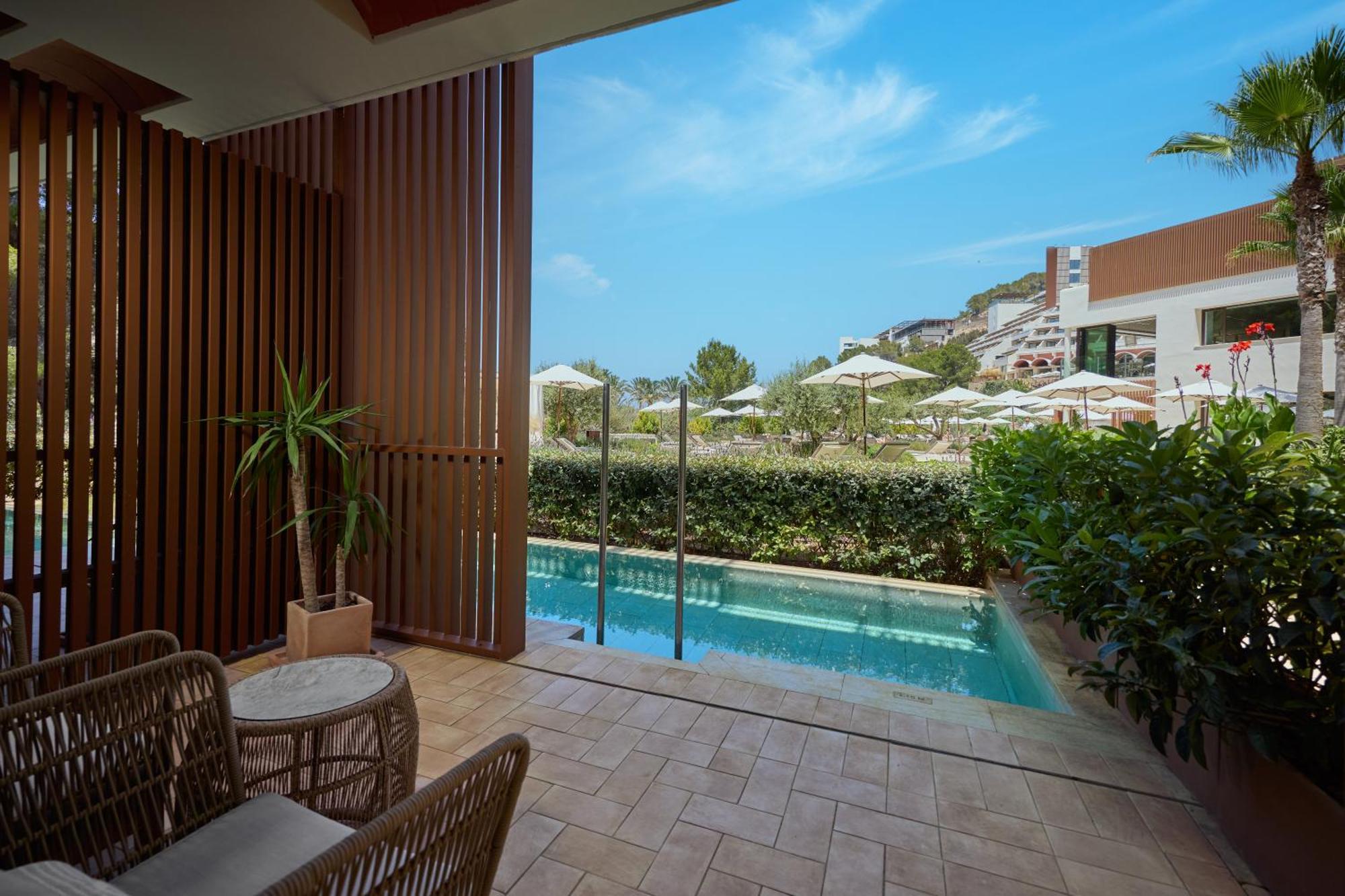 Cala San Miguel Ibiza Resort, Adults Only, Curio Collection By Hilton Port de Sant Miguel ภายนอก รูปภาพ Deluxe Pool Access