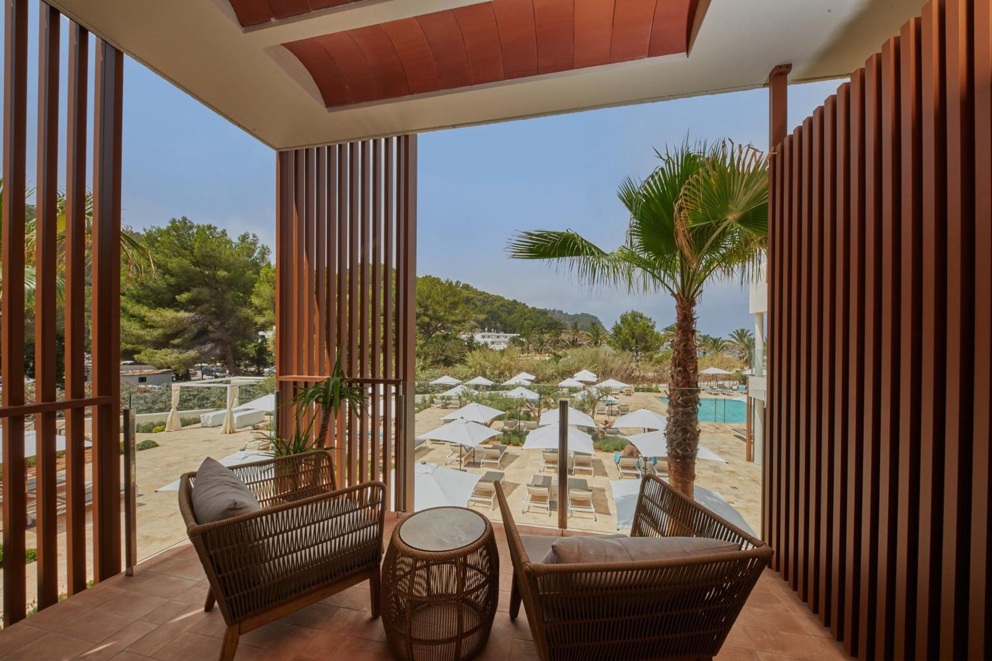 Cala San Miguel Ibiza Resort, Adults Only, Curio Collection By Hilton Port de Sant Miguel ภายนอก รูปภาพ