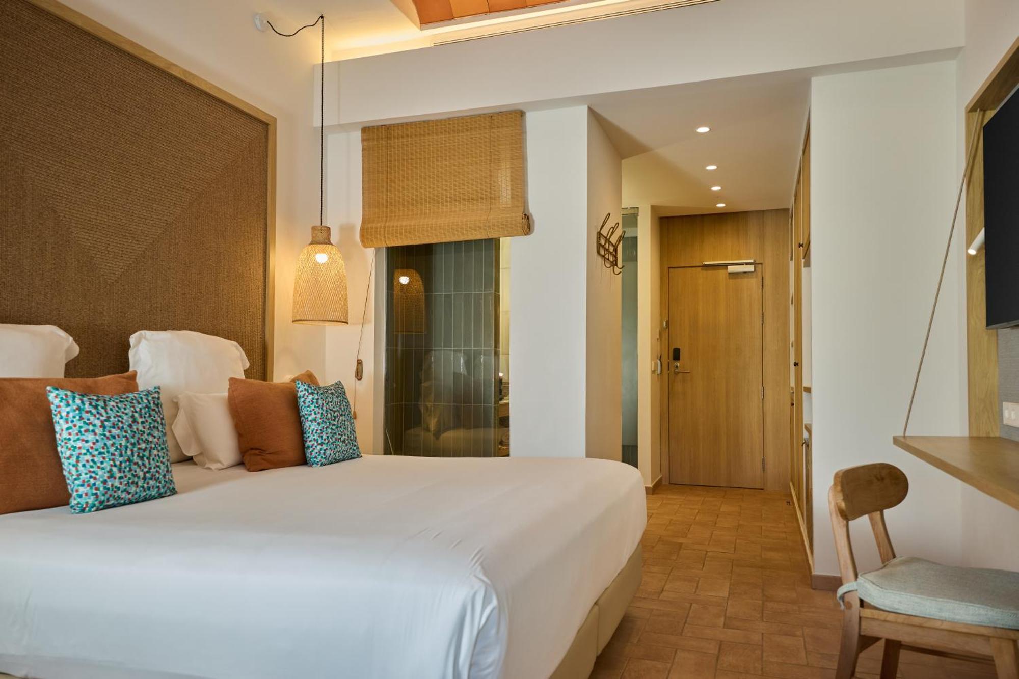 Cala San Miguel Ibiza Resort, Adults Only, Curio Collection By Hilton Port de Sant Miguel ภายนอก รูปภาพ